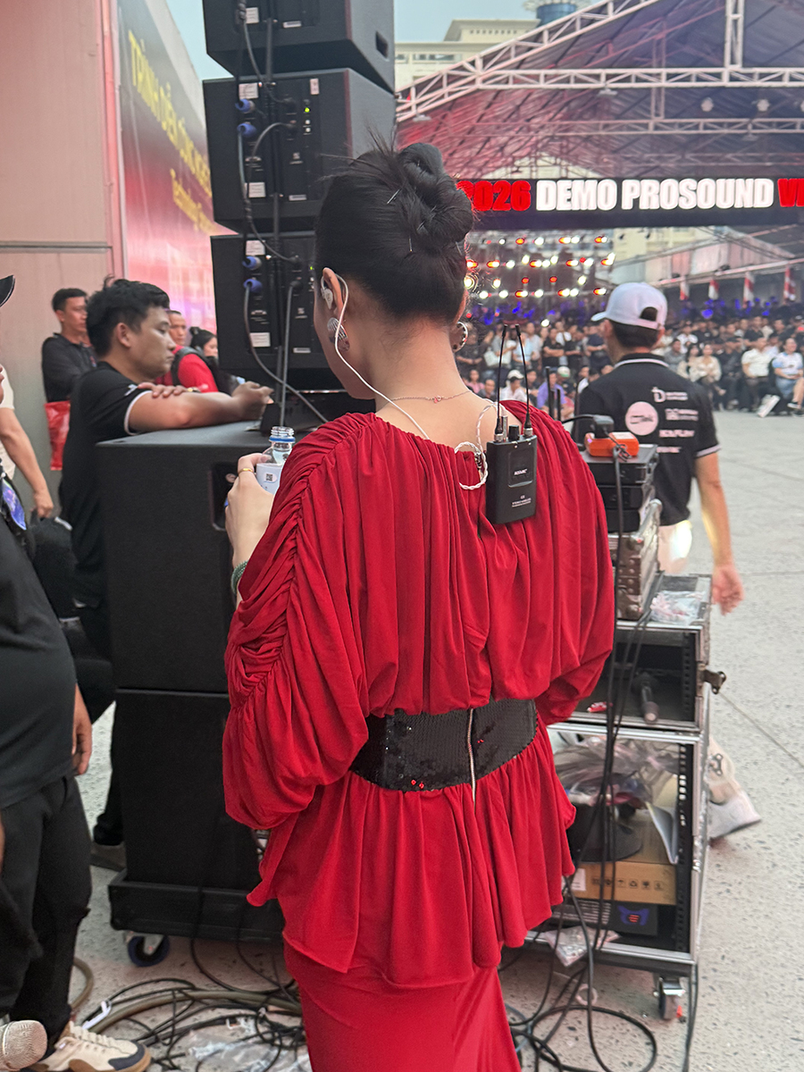 G5 Stereo Wireless In-Ear Monitor System for Stage Performance