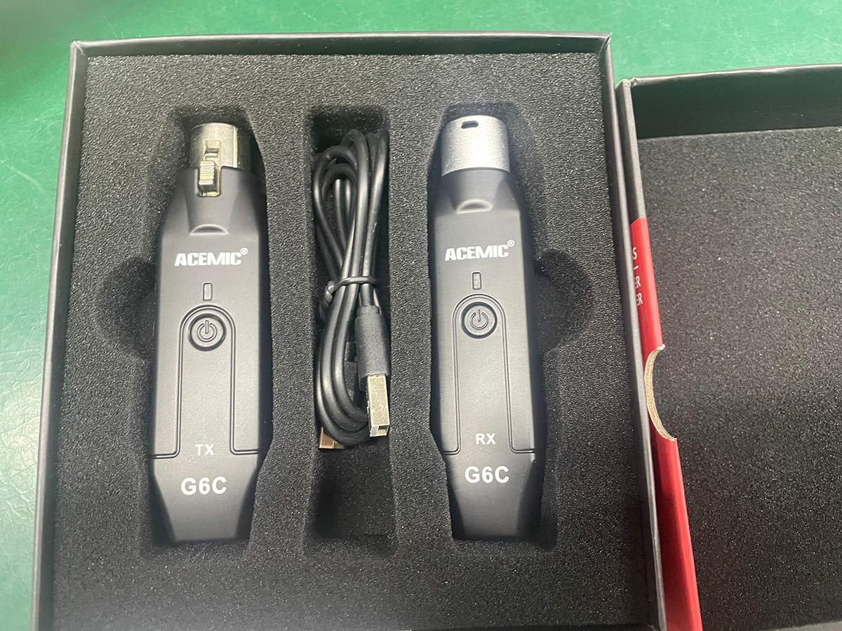 G6C 2.4GHz XLR Wireless Audio Transmitter and Receiver