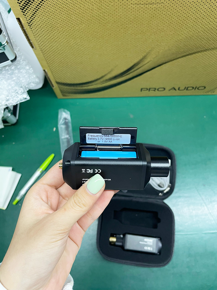 RT-1 Plug-On UHF XLR Wireless Microphone Adapter