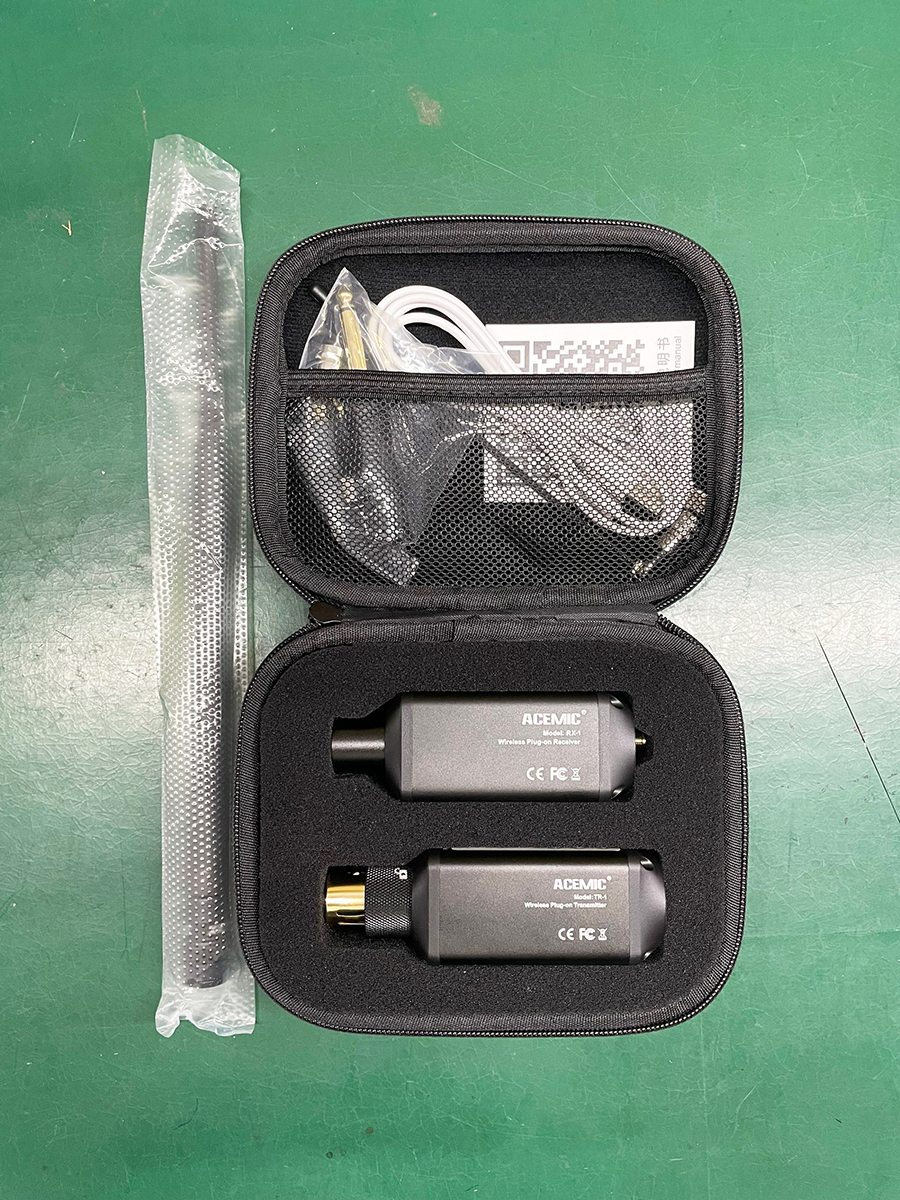RT-1 Plug-On UHF XLR Wireless Microphone Adapter