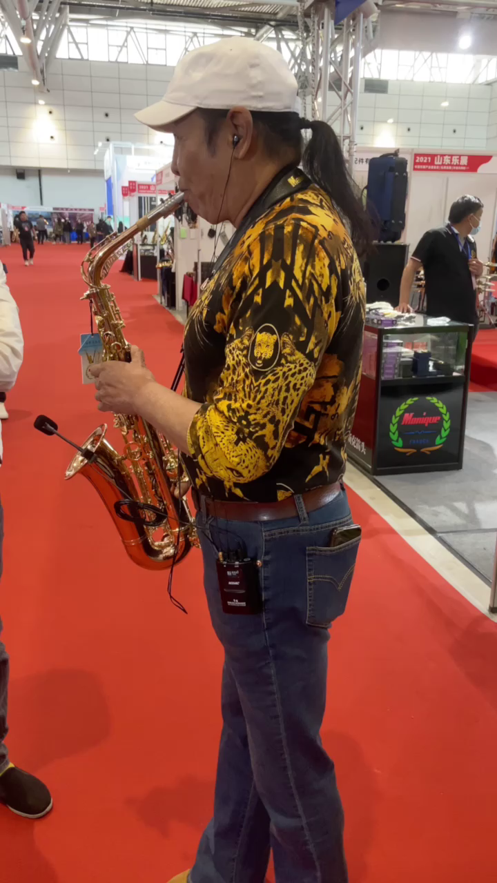 Saxophone Microphone Wired ST-30