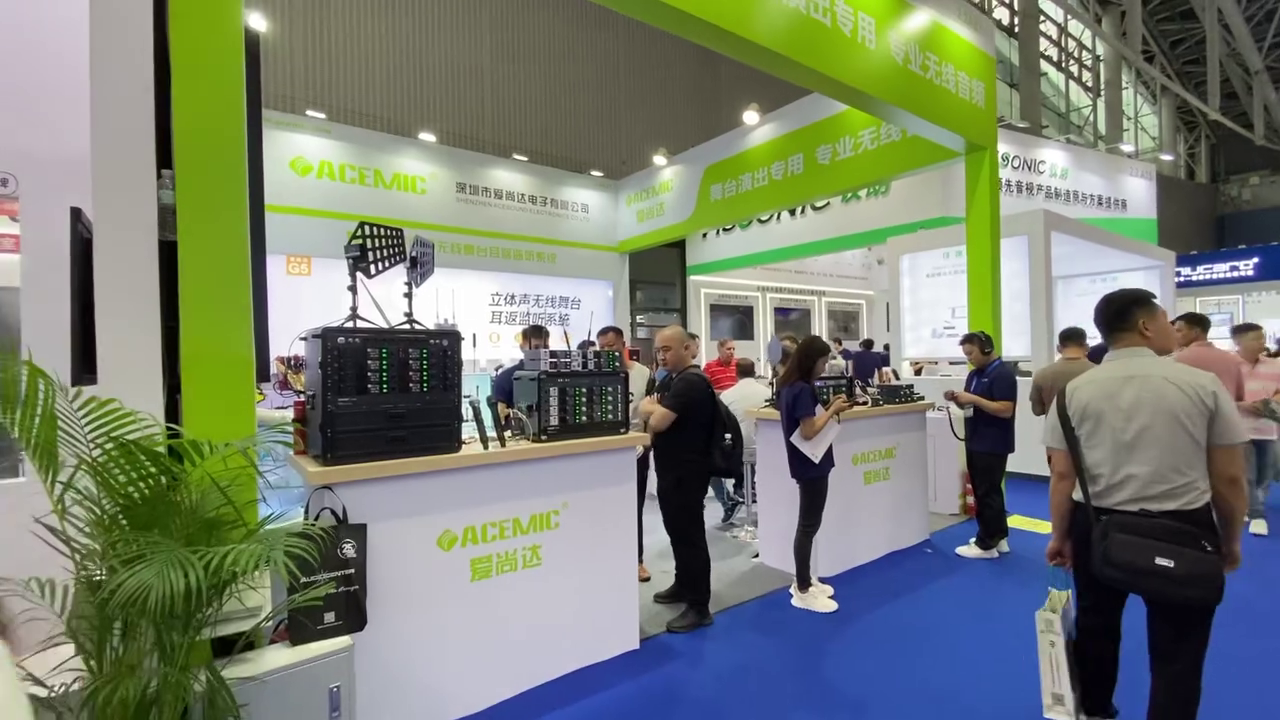 G4B Wireless Microphone System Combo Pack 8 Channel